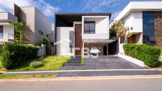 Casa de Condomínio com 5 Quartos à venda, 301m² no Jardins Valência, Goiânia
