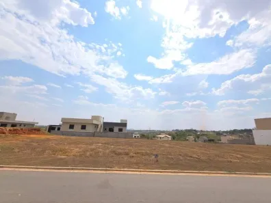 Lote/Terreno à venda, 261m² no Jardins Capri, Senador Canedo