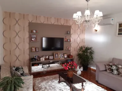 Casa com 4 Quartos à venda, 182m² no Jardim Adriana I, Londrina