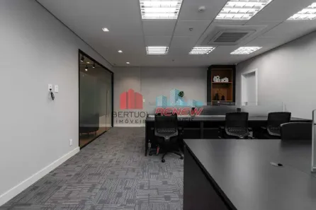 Sala Comercial para alugar, 120m² no Vila Olímpia, São Paulo