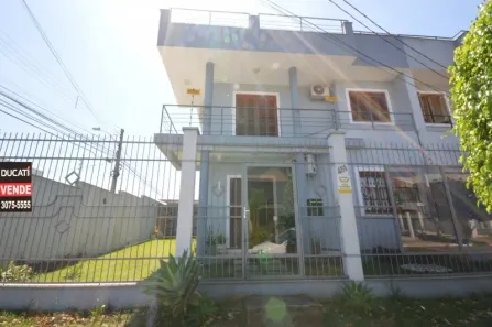 Sobrado com 3 Quartos à venda, 237m² no Estância Velha, Canoas