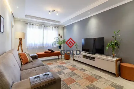 Sobrado com 3 Quartos à venda, 211m² no Vila Assunção, Santo André
