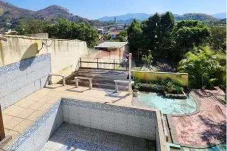 Casa com 2 Quartos à venda, 378m² no Jardim Sulacap, Rio de Janeiro