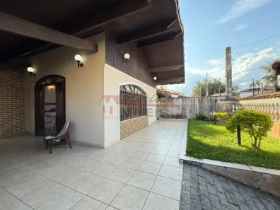 Casa com 3 Quartos à venda, 160m² no Balneário Três Marias, Peruíbe