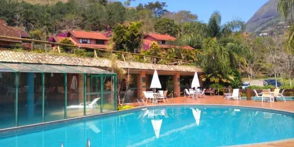 Sobrado com 4 Quartos à venda, 280m² no Itaipava, Petrópolis
