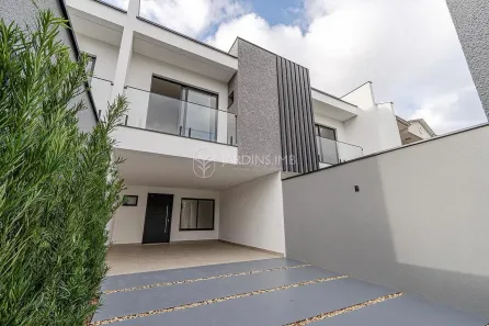 Casa com 3 Quartos à venda, 143m² no Saguaçu, Joinville