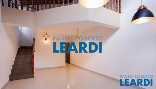 Sobrado com 3 Quartos à venda, 228m² no Alto de Pinheiros, São Paulo