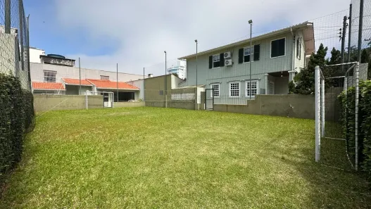 Sobrado com 4 Quartos para alugar, 200m² no Cabeçudas, Itajaí