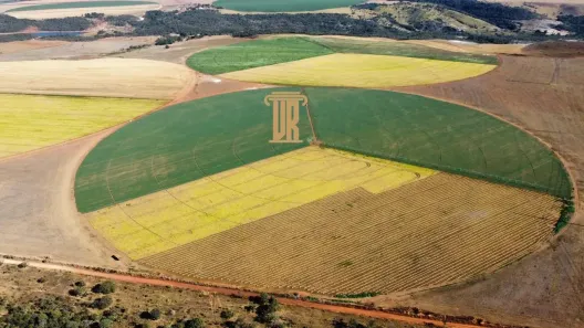 com 1 Quarto à venda, 427m² no Centro, Cristalina