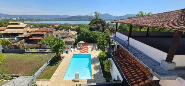 Casa com 5 Quartos à venda, 1061m² no Itaipu, Niterói