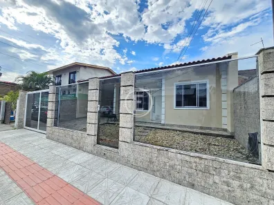 Casa com 2 Quartos à venda, 124m² no Madri, Palhoça