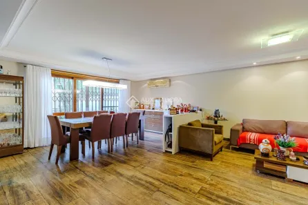 Casa de Condomínio com 4 Quartos à venda, 340m² no Jardim Isabel, Porto Alegre