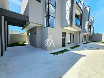 Sobrado com 3 Quartos à venda, 133m² no Capão Raso, Curitiba
