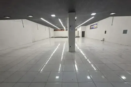 Ponto Comercial para alugar, 600m² no Centro, Uberlândia