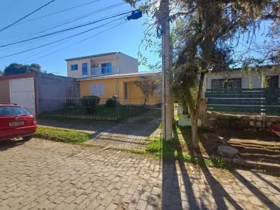 Casa com 2 Quartos à venda, 120m² no Vila Nova, Porto Alegre