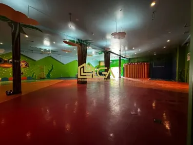 Galpão/Depósito/Armazém com 3 Quartos para alugar, 577m² no Vila Mathias, Santos