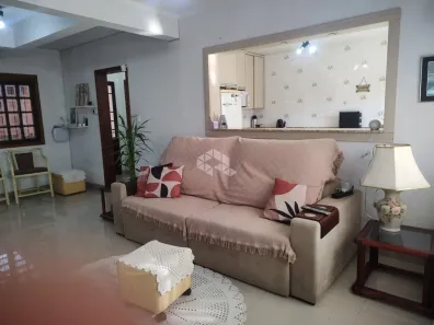 Casa com 3 Quartos à venda, 200m² no Niterói, Canoas