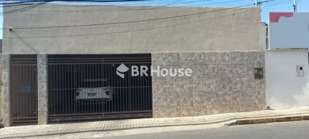 Casa com 3 Quartos à venda, 171m² no Centro-Sul, Cuiabá
