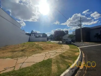 Lote/Terreno à venda, 257m² no Residencial Samambaia, São Carlos