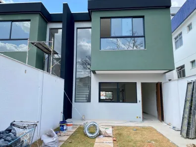 Casa com 3 Quartos à venda, 250m² no Alvorada, Contagem