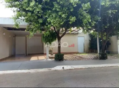 Casa de Condomínio com 4 Quartos à venda, 230m² no Fazenda São Domingos, Goiânia