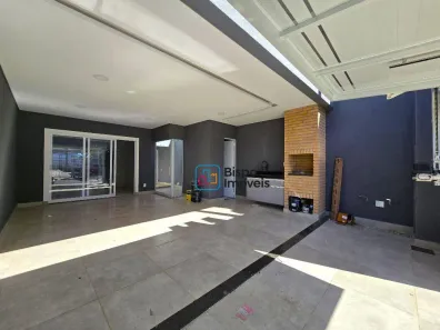 Casa com 3 Quartos à venda, 120m² no Parque Universitário, Americana