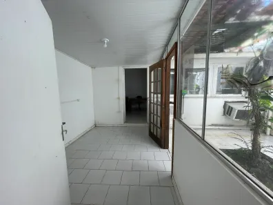 Sala Comercial à venda, 100m² no São João, Porto Alegre