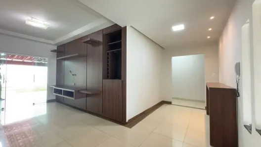 Casa de Condomínio com 3 Quartos à venda, 250m² no Jardim Holanda, Uberlândia