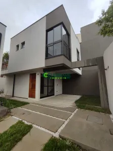Sobrado com 3 Quartos à venda, 79m² no Santa Cândida, Curitiba