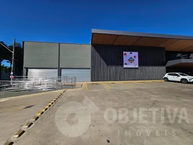 Ponto Comercial para alugar, 67m² no Cidade Jardim, Uberlândia