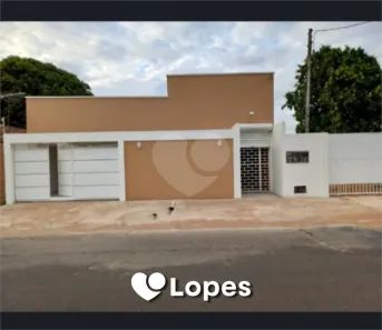 Casa com 3 Quartos à venda, 200m² no Alvorada, Boa Vista