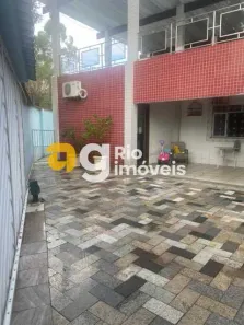 Casa com 3 Quartos à venda, 186m² no Vila Valqueire, Rio de Janeiro