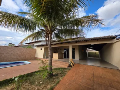 Casa com 3 Quartos à venda, 180m² no Setor Cristina II Expansão, Trindade