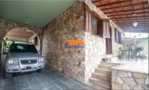 Casa com 5 Quartos à venda, 230m² no Santa Helena, Contagem