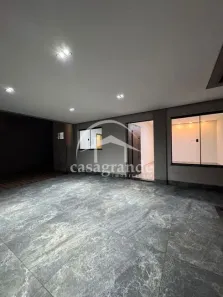 Casa com 3 Quartos à venda, 240m² no Jardim das Palmeiras, Uberlândia