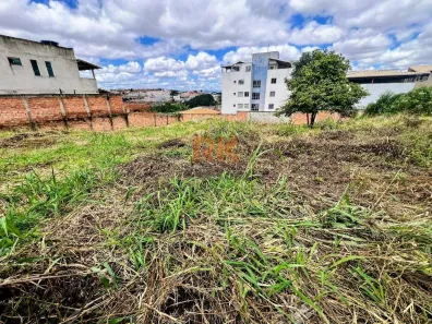 Lote/Terreno à venda, 720m² no Parque Xangri-Lá, Contagem