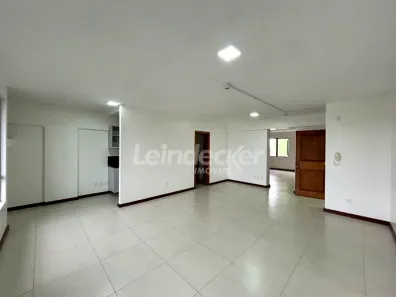 Sala Comercial para alugar, 65m² no Passo da Areia, Porto Alegre