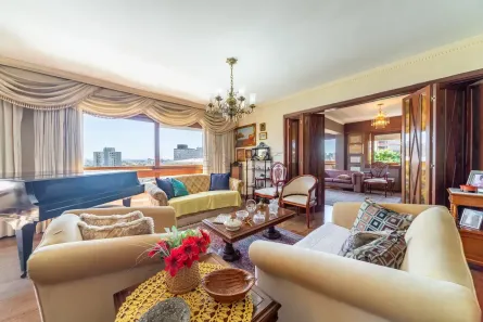 Apartamento com 3 Quartos à venda, 216m² no Moinhos de Vento, Porto Alegre