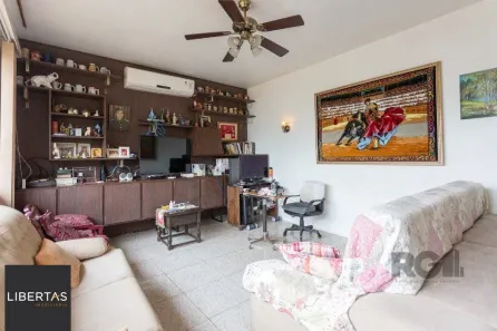 Casa com 4 Quartos à venda, 243m² no Cavalhada, Porto Alegre
