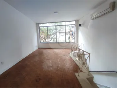 Sobrado com 3 Quartos para alugar, 176m² no Água Branca, São Paulo