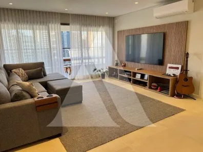 Apartamento com 3 Quartos para alugar, 149m² no Moema, São Paulo