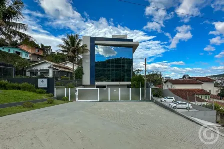 Sala Comercial para alugar, 274m² no João Paulo, Florianópolis