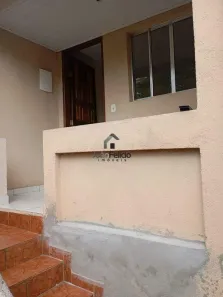 Casa com 2 Quartos para alugar, 48m² no Jardim Pilar, Mauá