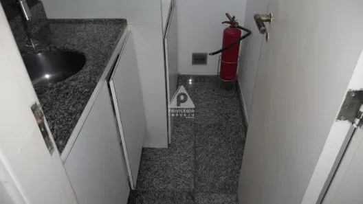 Sala Comercial à venda, 28m² no Copacabana, Rio de Janeiro