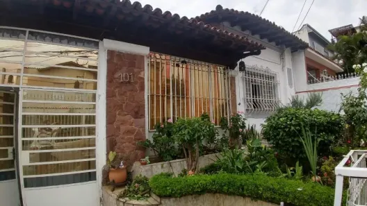 Casa com 4 Quartos à venda, 240m² no Vila Monumento, São Paulo