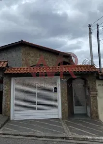 Casa com 3 Quartos à venda, 204m² no Vila Franci, São Paulo