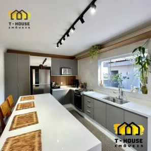 Sobrado com 3 Quartos à venda, 220m² no Vila Valparaíso, Santo André