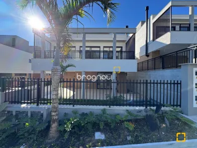 Casa de Condomínio com 3 Quartos à venda, 243m² no Cacupé, Florianópolis