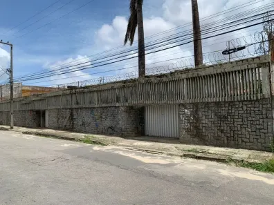 Casa com 3 Quartos à venda, 1188m² no Montese, Fortaleza
