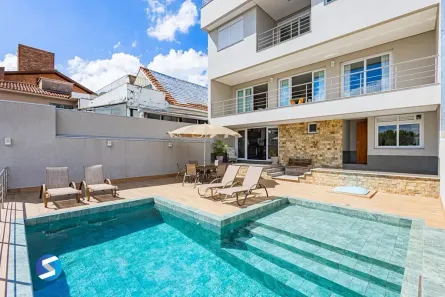 Casa com 3 Quartos à venda, 447m² no Chácara das Pedras, Porto Alegre